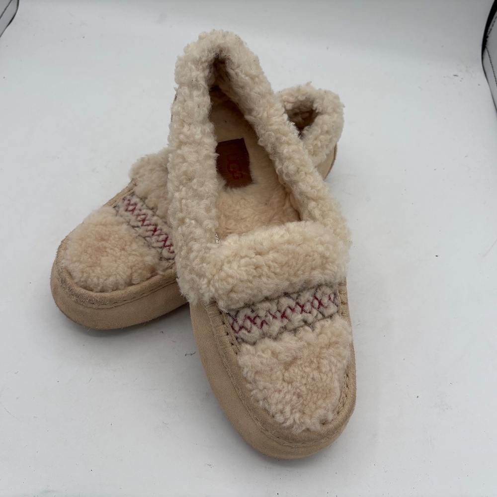 UGG ANSLEY UGG BRAID NATURAL SHEARLING LINED MOCCASIN SHOES US  9/ EU 40 / UK 7